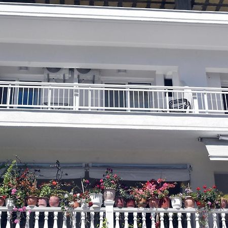 Paralía Giorgos-Fenia Apartments מראה חיצוני תמונה
