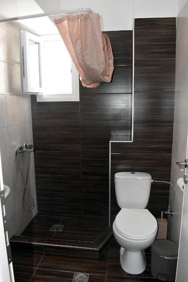 Paralía Giorgos-Fenia Apartments מראה חיצוני תמונה